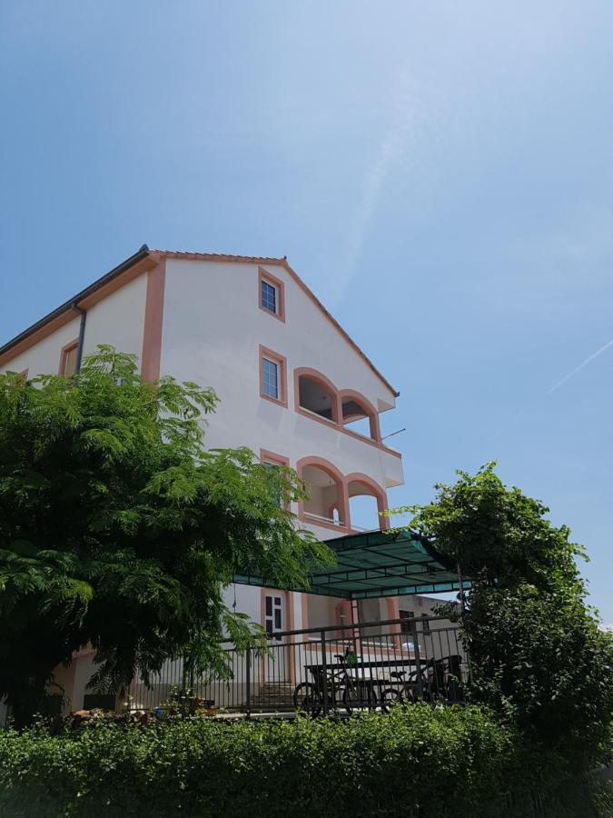 Lotus Apartman Σπλιτ Εξωτερικό φωτογραφία