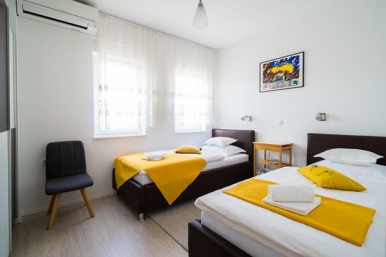 Lotus Apartman Σπλιτ Εξωτερικό φωτογραφία