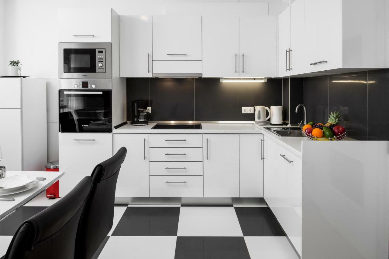 Lotus Apartman Σπλιτ Εξωτερικό φωτογραφία